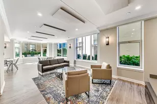 25 E Superior St, Chicago, IL 60611 - Photo 24