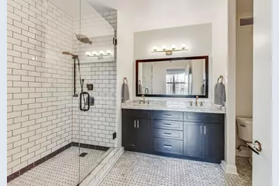 25 E Superior Street #1703, Chicago, IL 60611 - Photo 12