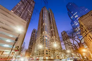 25 E Superior St, Chicago, IL 60611 - Photo 36
