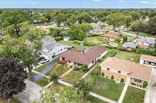 1420 E Green Ln, Mount Prospect, IL 60056 - Photo 32