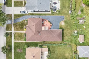 1420 E Green Ln, Mount Prospect, IL 60056 - Photo 30