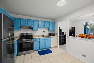 785 Margate Ln, Prospect Heights, IL 60070 - Photo 12