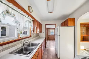 6502 Chester Ave, Hodgkins, IL 60525 - Photo 12
