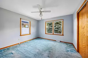 6502 Chester Ave, Hodgkins, IL 60525 - Photo 14