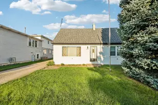 6502 Chester Ave, Hodgkins, IL 60525 - Photo 1