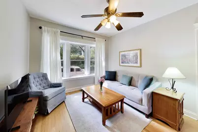 3809 N Ravenswood Avenue #1, Chicago, IL 60613 - Photo 2