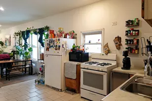 8518 S Exchange Ave, Chicago, IL 60617 - Photo 6