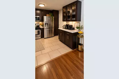 9575 N Terrace Pl Place #2G, Des Plaines, IL 60016 - Photo 6