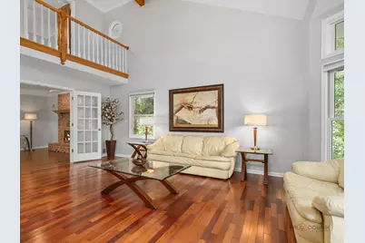 2140 Kenton Lane, Green Oaks, IL 60048 - Photo 8