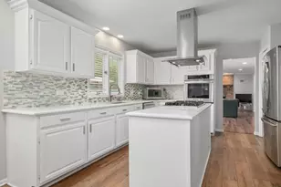 2140 Kenton Ln, Green Oaks, IL 60048 - Photo 18