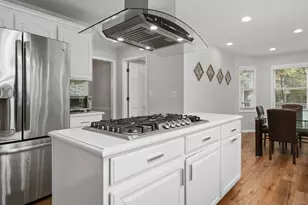2140 Kenton Ln, Green Oaks, IL 60048 - Photo 20