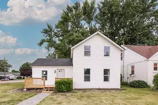209 S Jackson St, Gardner, IL 60424 - Photo 1