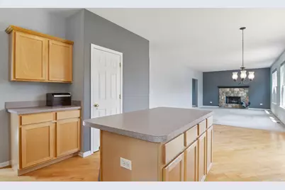 1999 Sparrow Circle, Round Lake, IL 60073 - Photo 20
