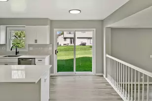 731 Roaring Brook Ln, Algonquin, IL 60102 - Photo 6