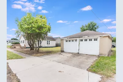 252 E 2nd Street, Oglesby, IL 61348 - Photo 18