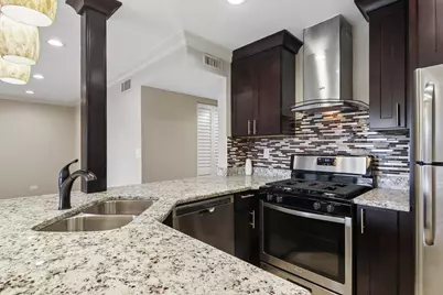 101 E Janata Boulevard #3B, Lombard, IL 60148 - Photo 8