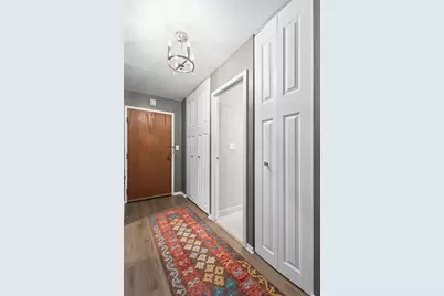 1605 E Central Road #211B, Arlington Heights, IL 60005 - Photo 2