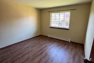 2328 Century Point Ln, Glendale Heights, IL 60139 - Photo 8