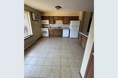 2328 Century Point Lane #D, Glendale Heights, IL 60139 - Photo 2