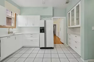 4937 N Talman Ave, Chicago, IL 60625 - Photo 6
