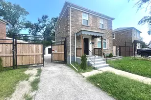 7541 S Hamilton Ave, Chicago, IL 60620 - Photo 2