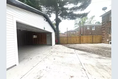 7541 S Hamilton Avenue, Chicago, IL 60620 - Photo 32