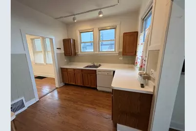 472 N Larch Avenue, Elmhurst, IL 60126 - Photo 8