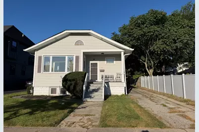 472 N Larch Avenue, Elmhurst, IL 60126 - Photo 1