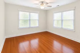 215 58th St, Clarendon Hills, IL 60514 - Photo 16