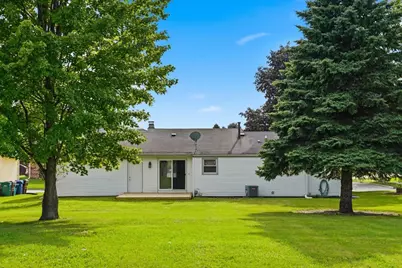1267 Sunnymeade Drive, Rochelle, IL 61068 - Photo 22
