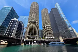 300 N State St, Chicago, IL 60654 - Photo 2