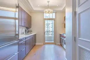 118 E Erie St, Chicago, IL 60611 - Photo 34
