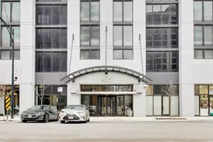435 W Erie St, Chicago, IL 60654 - Photo 2
