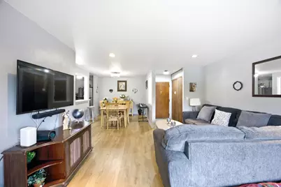 731 E Fullerton Avenue #204, Glendale Heights, IL 60139 - Photo 6