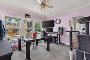 5200 W Byron St, Chicago, IL 60641 - Photo 24