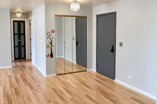 25 E Palatine Rd, Arlington Heights, IL 60004 - Photo 2