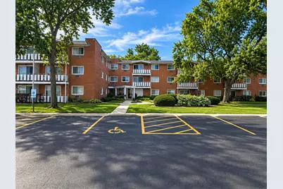 25 E Palatine Road #212, Arlington Heights, IL 60004 - Photo 1