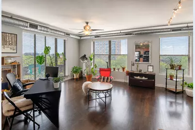 4537 S Drexel Boulevard #604, Chicago, IL 60653 - Photo 2