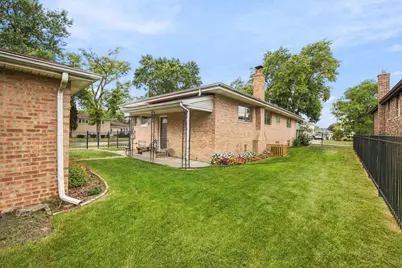 10521 Lavergne Avenue, Oak Lawn, IL 60453 - Photo 32