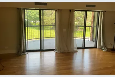 1515 E Central Road #258A, Arlington Heights, IL 60005 - Photo 4