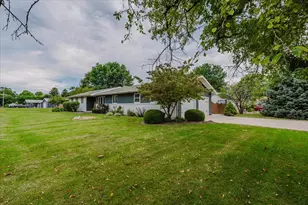 400 S Mary St, Atlanta, IL 61723 - Photo 4