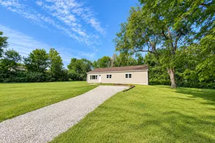 1387 E 16th Rd, Streator, IL 61364 - Photo 12