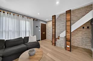 1714 Sessions Walk, Hoffman Estates, IL 60169 - Photo 6