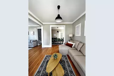 2867 E 77th Street, Chicago, IL 60649 - Photo 4