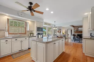 6214 N Wyndwood Dr, Crystal Lake, IL 60014 - Photo 12