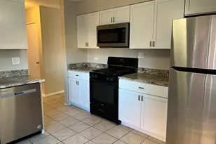 4864 Carol St, Skokie, IL 60077 - Photo 4