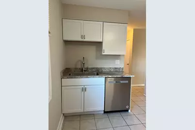 4864 Carol Street #D, Skokie, IL 60077 - Photo 10