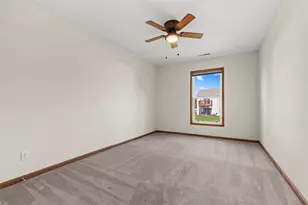 6422 Oak Crest Ln, Loves Park, IL 61111 - Photo 10