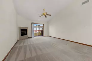 6422 Oak Crest Ln, Loves Park, IL 61111 - Photo 4