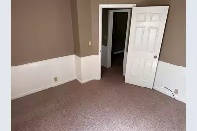 607 Leonard Avenue, Dekalb, IL 60115 - Photo 6